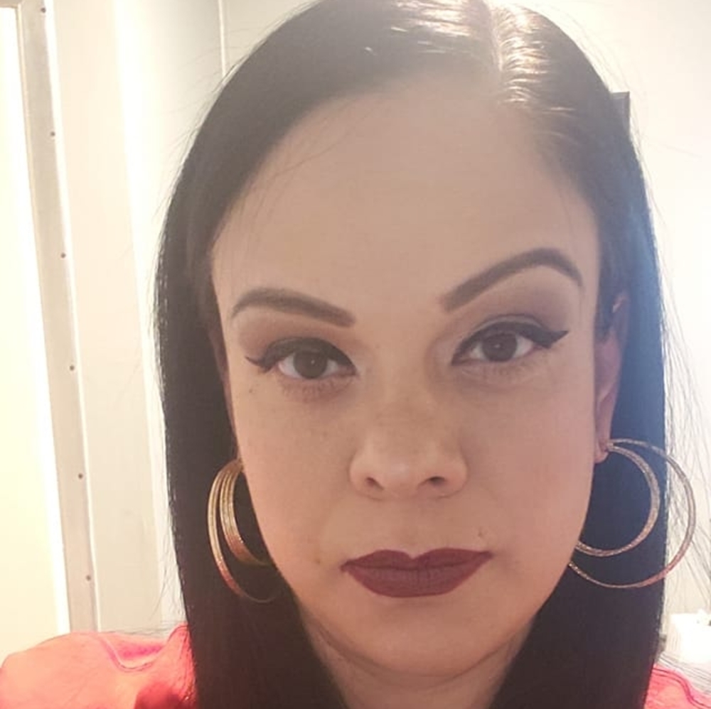 Meet your Posher, Monica